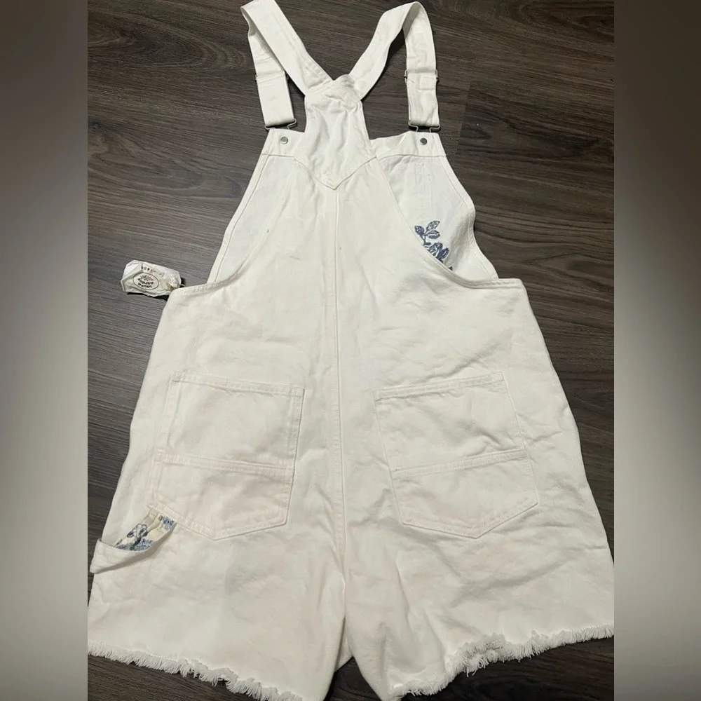 NWT Hard to Find Lucky Brand Laura Ashley Embroidered Shortall - Picture 3 of 9